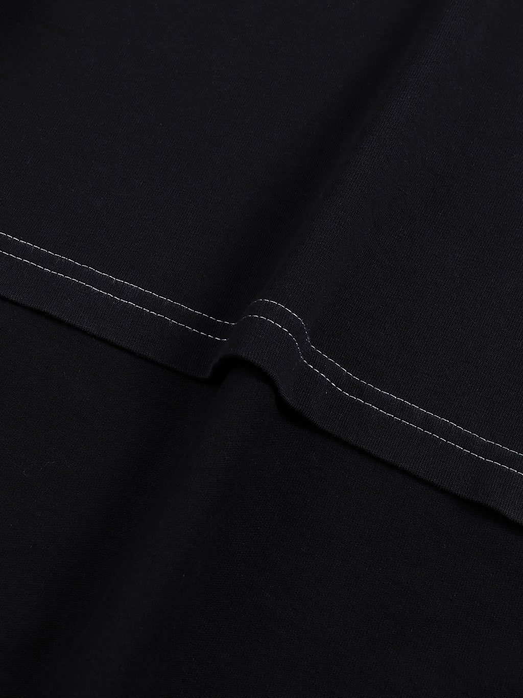 CA SQUIGGLE STITCH TEE